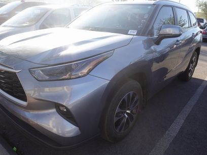 Certified 2024 Toyota Highlander XLE