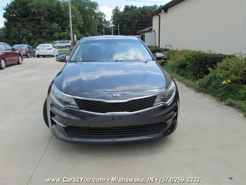 Used 2016 Kia Optima LX w/ Technology Package FWD image 2