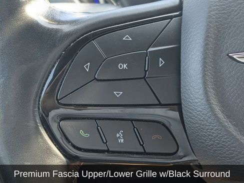 Used 2021 Chrysler Pacifica Touring-L w/ Uconnect Theater Family Group image 28