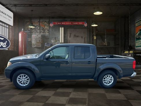 Used 2014 Nissan Frontier SV w/ SV Value Truck Package image 3