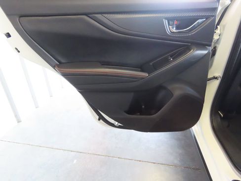 Used 2020 Subaru Crosstrek 2.0i Limited w/ Moonroof Package w/Navigation AWD/4WD image 25