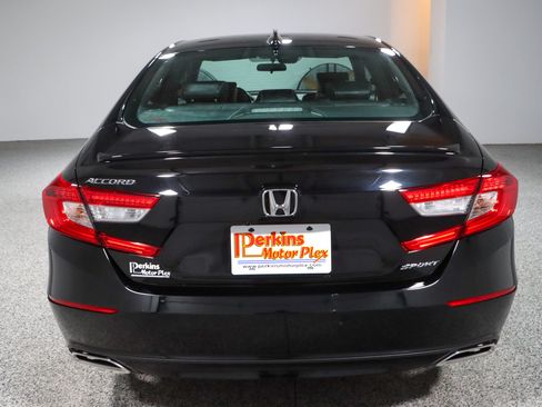Used 2022 Honda Accord Sport image 8