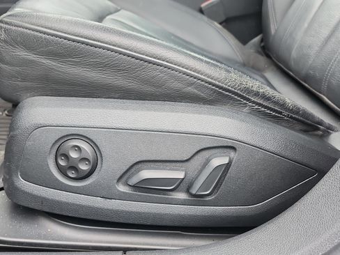 Used 2019 Audi A4 2.0T Premium Plus w/ Premium Plus Package image 10