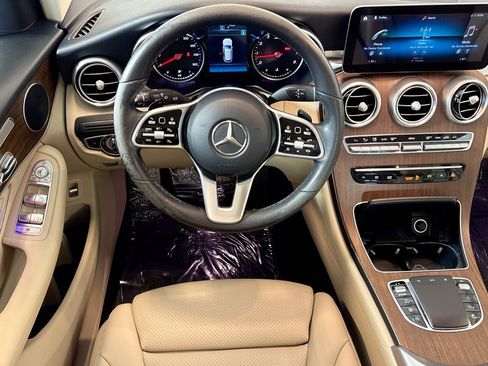 Used 2021 Mercedes-Benz GLC 300 image 20