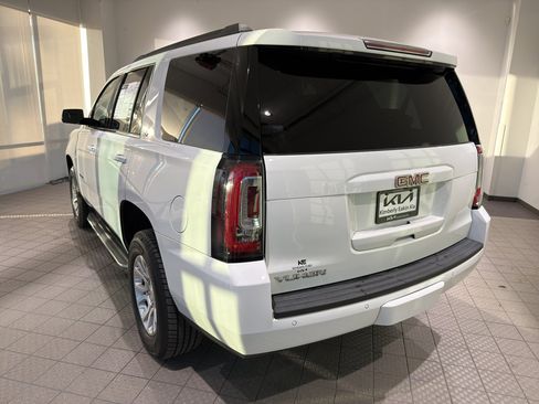 Used 2019 GMC Yukon SLT image 3