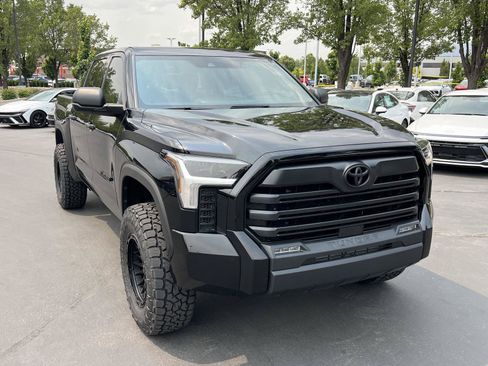 Used 2025 Toyota Tundra SR5 AWD/4WD image 4