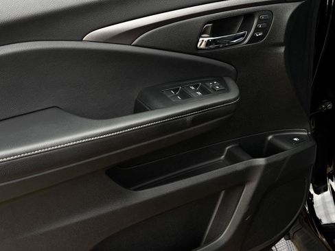 Certified 2023 Honda Ridgeline RTL image 9