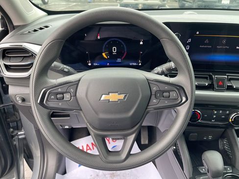 Used 2025 Chevrolet TrailBlazer LT image 14