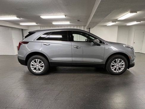 New 2025 Cadillac XT5 Luxury image 6