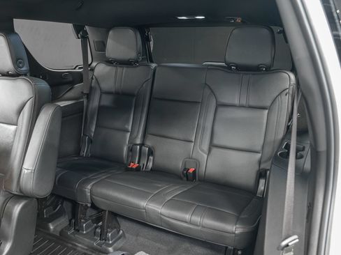 Used 2021 Chevrolet Tahoe RST w/ Luxury Package AWD/4WD image 30