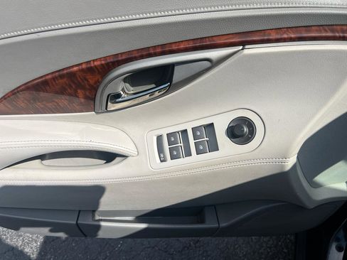 Used 2012 Buick LaCrosse FWD image 17