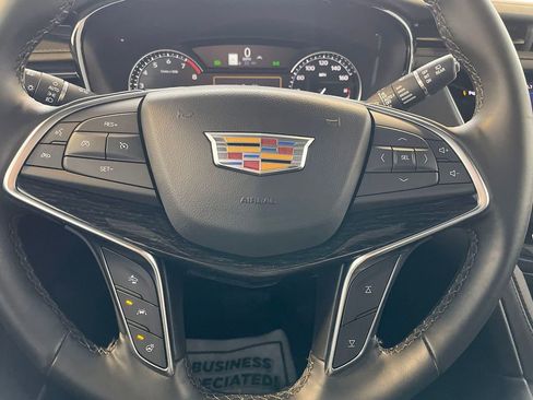 Used 2025 Cadillac XT5 Premium Luxury image 30