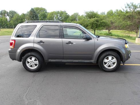 Used 2012 Ford Escape XLT AWD/4WD image 2