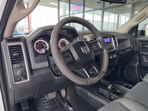 Used 2016 RAM 3500 Tradesman w/ Chrome Appearance Group image 4