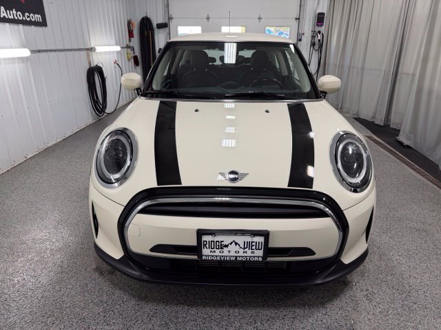 Used 2022 MINI Cooper 2-Door Hardtop w/ Storage Package FWD image 2