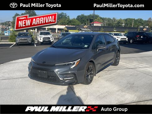 Used 2024 Toyota Corolla XSE FWD image 1
