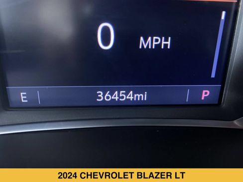 Certified 2024 Chevrolet Blazer LT w/ Convenience Package FWD image 4