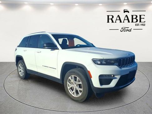Used 2023 Jeep Grand Cherokee Limited image 1