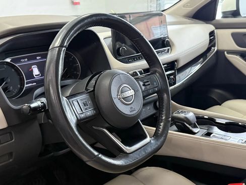 Used 2022 Nissan Rogue SL w/ SL Premium Package FWD image 9
