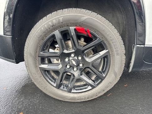 Used 2020 Chevrolet Traverse Premier w/ Redline Edition image 9