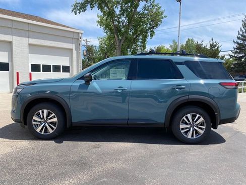 New 2026 Nissan Pathfinder SL AWD/4WD image 2