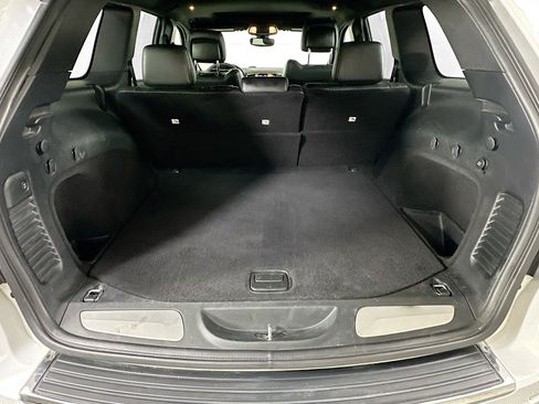 Used 2019 Jeep Grand Cherokee Limited AWD/4WD image 29