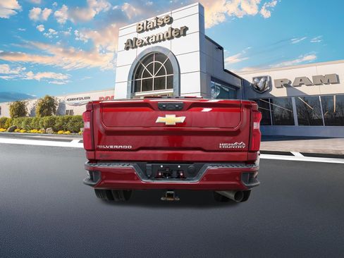 Used 2024 Chevrolet Silverado 3500 High Country w/ High Country Premium Package AWD/4WD image 9