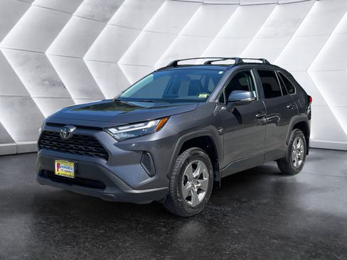 Used 2024 Toyota RAV4 XLE w/ Convenience Package AWD/4WD image 2