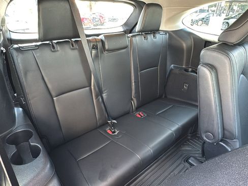 Used 2020 Toyota Highlander Platinum image 36