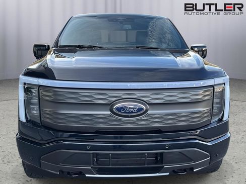 Used 2023 Ford F150 Lightning Lariat image 7