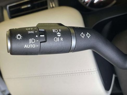 Used 2023 Land Rover Discovery Sport SE R-Dynamic AWD/4WD image 40