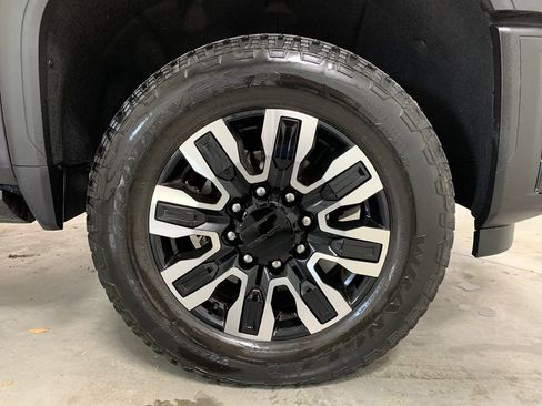 Used 2024 GMC Sierra 3500 Denali Ultimate image 29