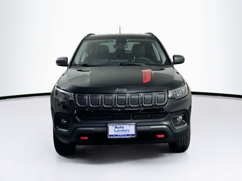 Used 2022 Jeep Compass Trailhawk w/ Trailhawk Convenience Group AWD/4WD image 2