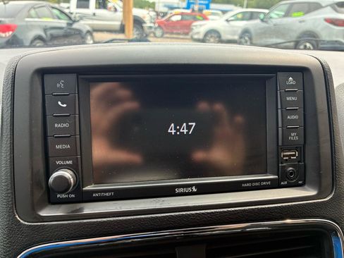Used 2015 Dodge Grand Caravan SE FWD image 21