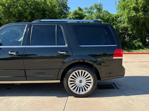 Used 2015 Lincoln Navigator 2WD w/ Equipment Group 101A Reserve image 17