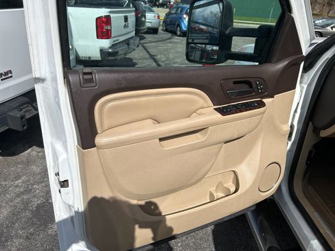 Used 2012 GMC Sierra 2500 Denali w/ Suspension Package, Off-Road image 8