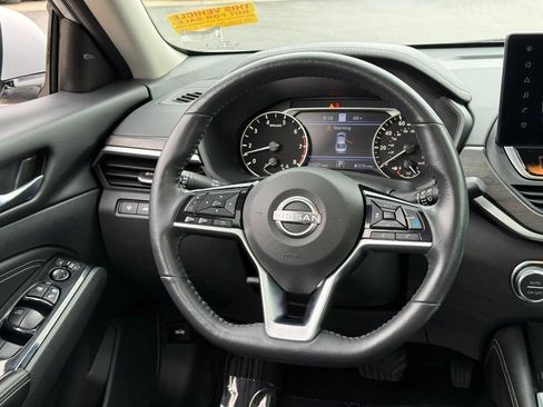 Used 2023 Nissan Altima 2.5 SL AWD/4WD image 15
