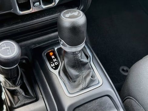 Used 2021 Jeep Wrangler Unlimited Sport AWD/4WD image 27