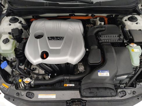 Used 2015 Hyundai Sonata Hybrid FWD image 30