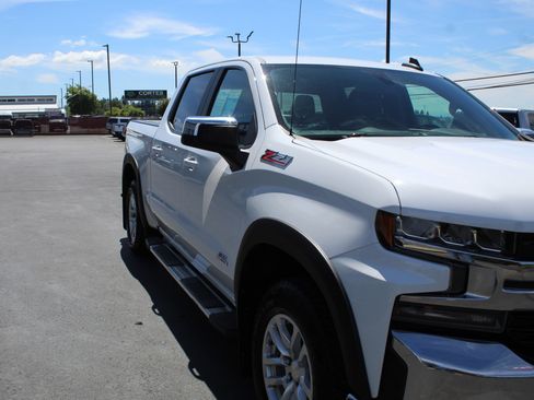 Used 2019 Chevrolet Silverado 1500 LT w/ True North Edition AWD/4WD image 9