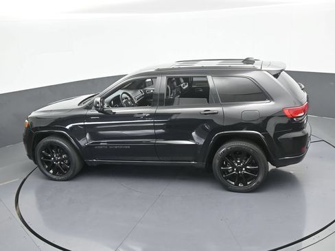 Used 2020 Jeep Grand Cherokee Altitude RWD image 49
