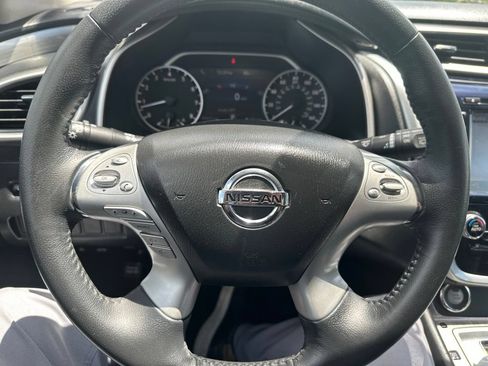 Used 2018 Nissan Murano SV w/ Cargo Package FWD image 17