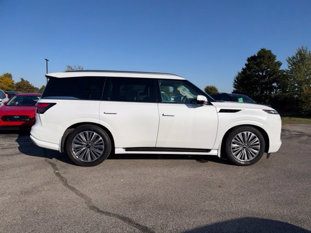 Certified 2026 INFINITI QX80 Luxe w/ Cargo Package AWD/4WD image 8