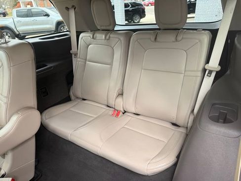 Used 2023 Lincoln Aviator Reserve w/ Equipment Group 201A AWD/4WD image 22