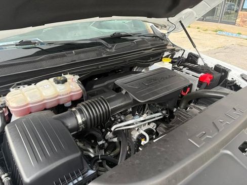 Used 2022 RAM 1500 Big Horn AWD/4WD image 11