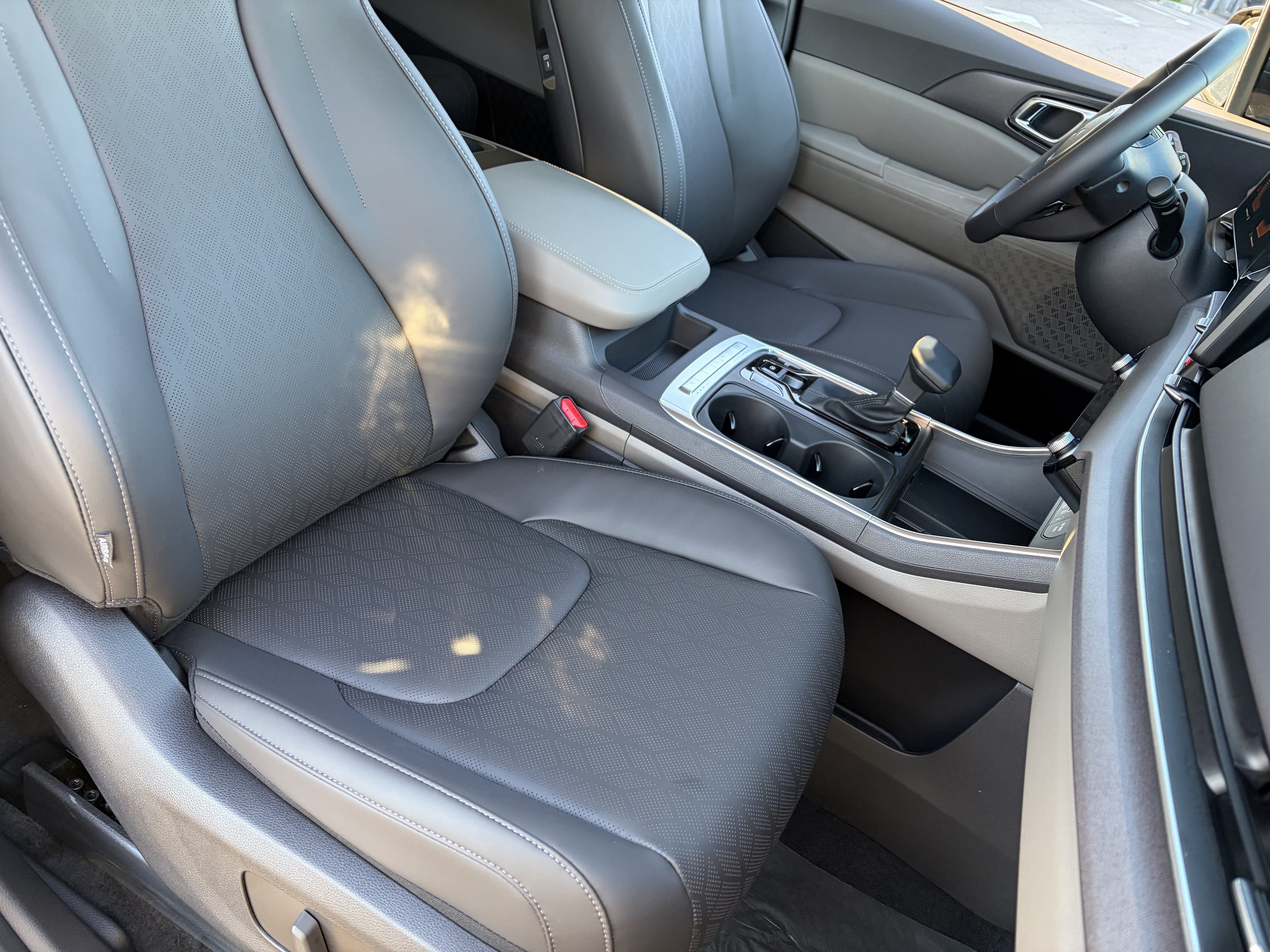 New 2026 Kia Carnival EX FWD image 8
