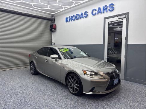Used 2015 Lexus IS 250 w/ F-Sport Package RWD image 7