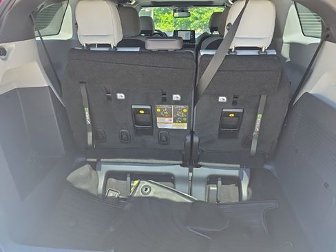 Certified 2023 Toyota Sienna XSE AWD/4WD image 15