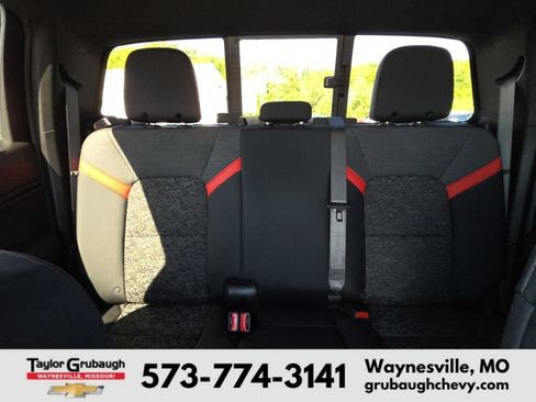 Used 2023 Chevrolet Colorado Z71 w/ Z71 Convenience Package 2 AWD/4WD image 26