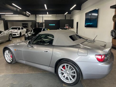 Used 2001 Honda S2000 image 9